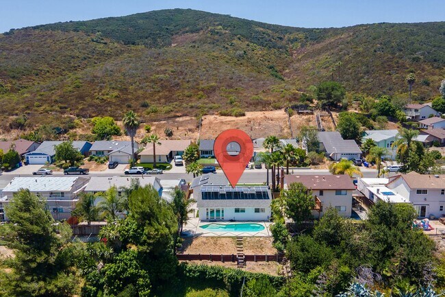 Building Photo - Welcome to Your Dream Home in Sunny San Di...