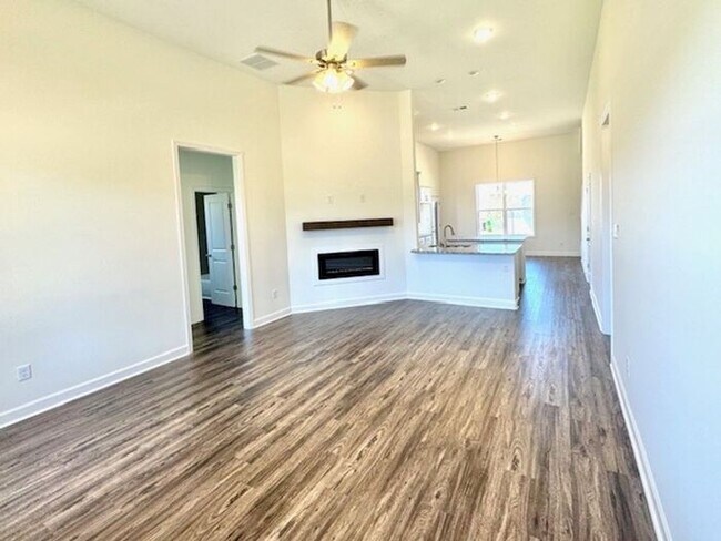 Building Photo - Move In Special! Brand NEW Modern 5-bedroom 3 bath home in Oakland available for Lease.