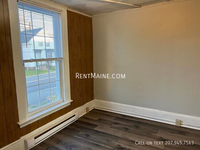 Building Photo - 53 Parker St