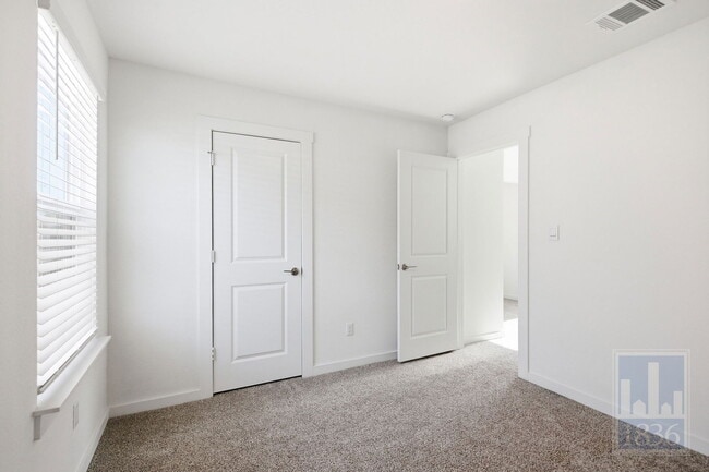 Building Photo - 2514 Rose Archer Ln