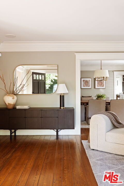 Building Photo - 1438 N Orange Grove Ave