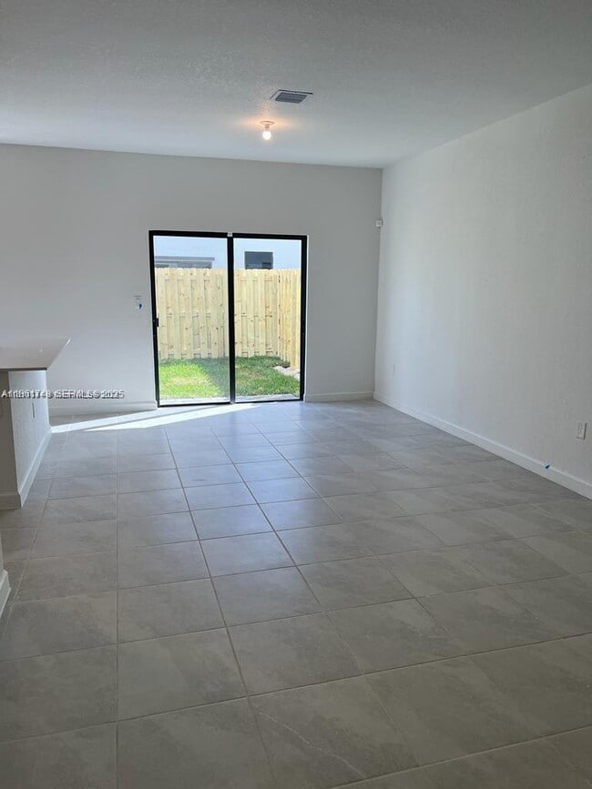 Building Photo - 28511 SW 134th Ct