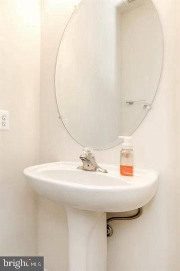 Building Photo - 11843 Skylark Rd