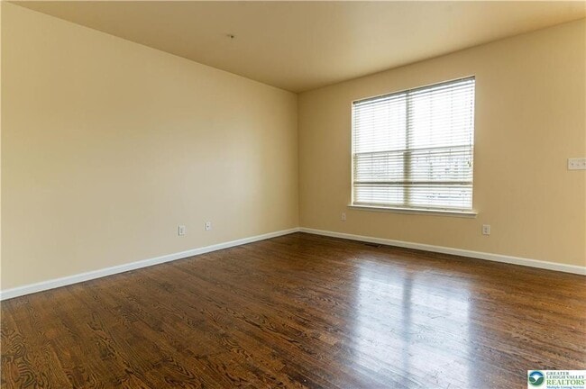 Building Photo - 241 Snapdragon Way