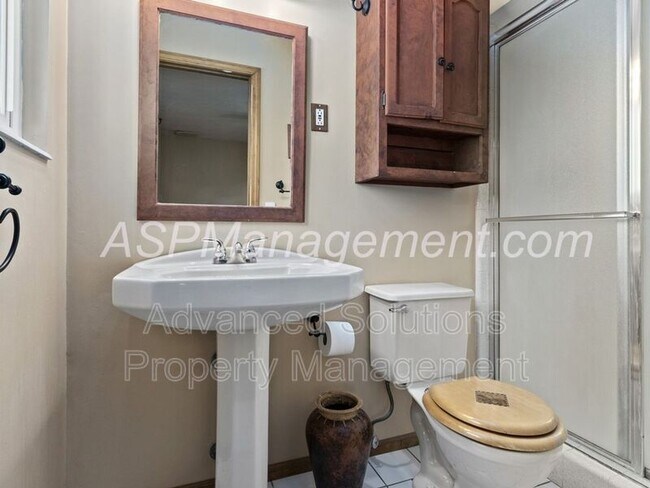 Building Photo - 10094 Faunsdale Dr