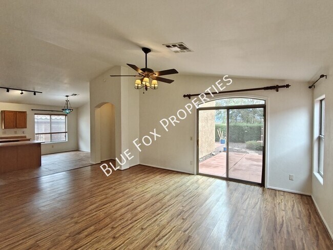 Building Photo - 10923 S Lake Gambusi Dr