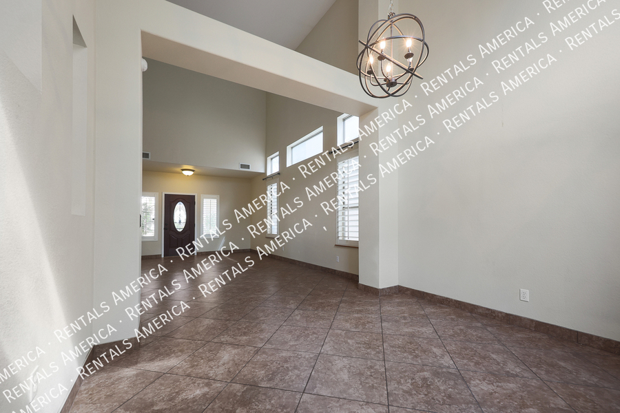 Building Photo - 3719 W Fallen Leaf Ln