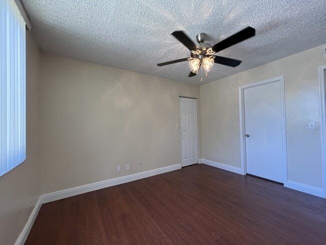 Building Photo - 4015 W McNab Rd