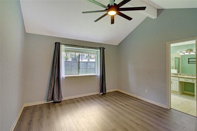Building Photo - 16322 Chimneystone Dr