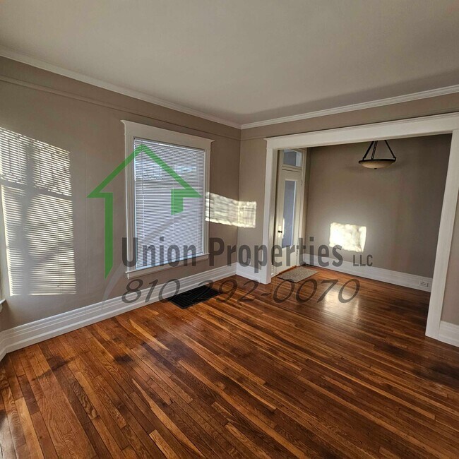 Primary Photo - 518 Glenwood Ave