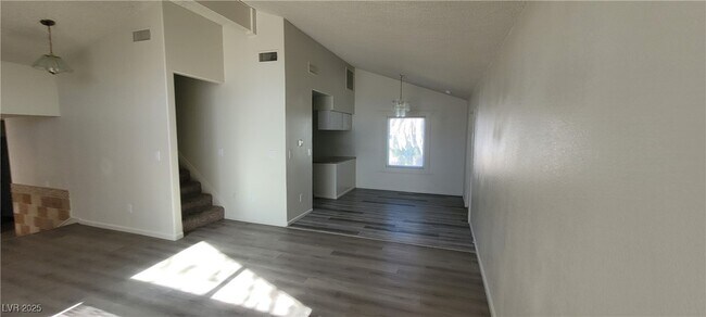 Building Photo - 2784 Belcastro St