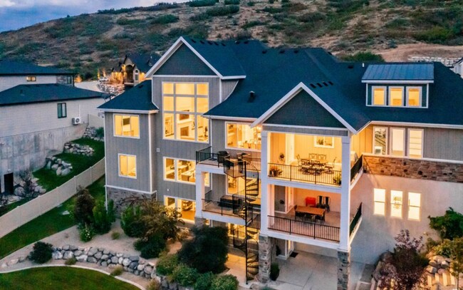 Building Photo - Luxurious Herriman 6 Bed with Indoor Court, Theater & Stunning Views!!!