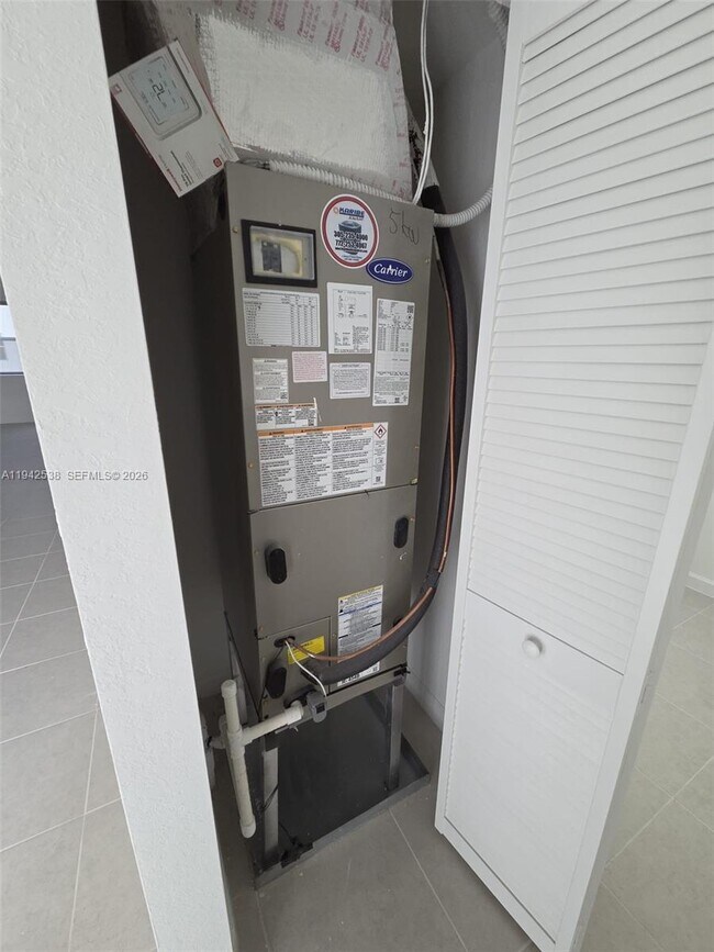 Building Photo - 16303 SW 147th Ave