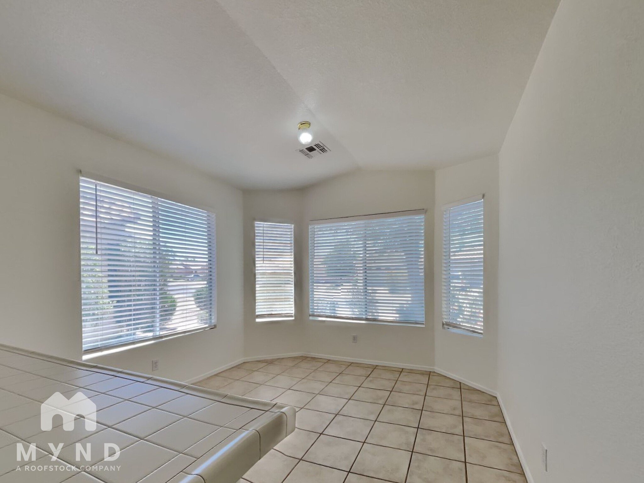 Building Photo - 2236 W Catalina View Dr
