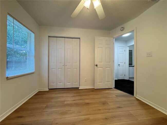 Building Photo - 215 Pinehurst Dr