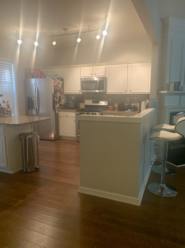Building Photo - 5134 Manerdale Dr SE