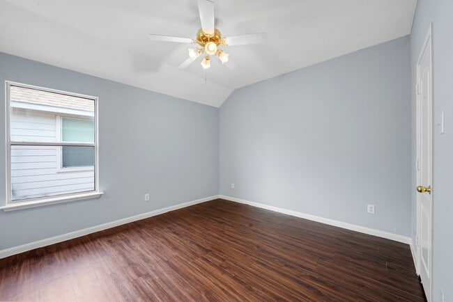 Building Photo - 17610 Forest Haven Trail