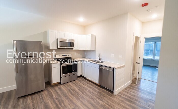 Building Photo - 5407 Hixson Pike