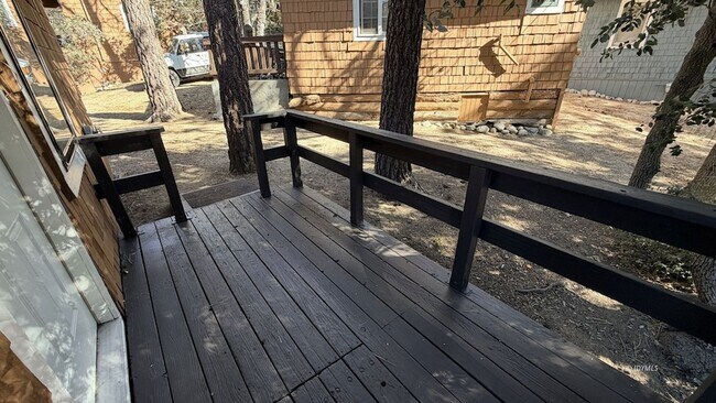 Building Photo - 25065 Laurel Trail