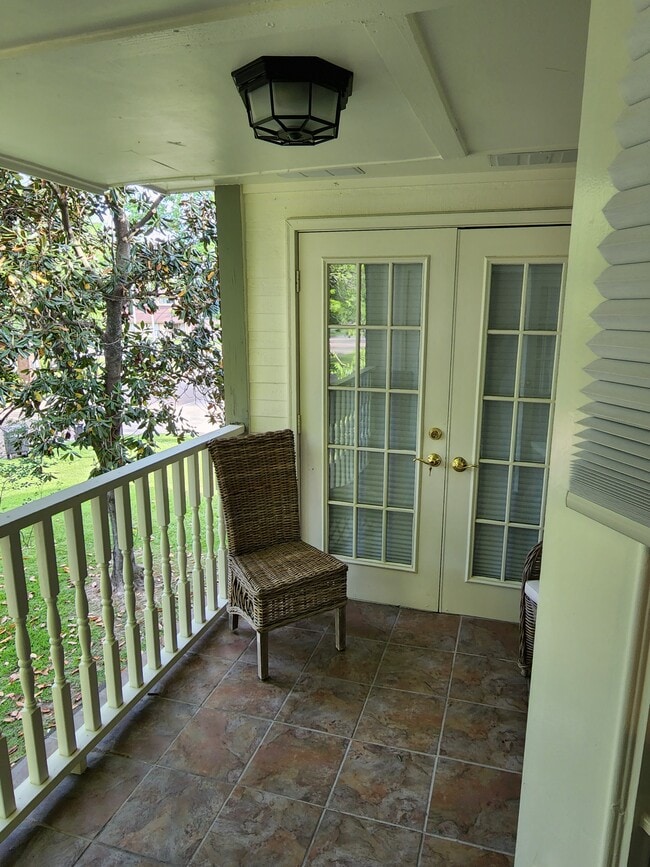 Balcony between bedroom 1 & 2. - 5201 Heatherstone Dr