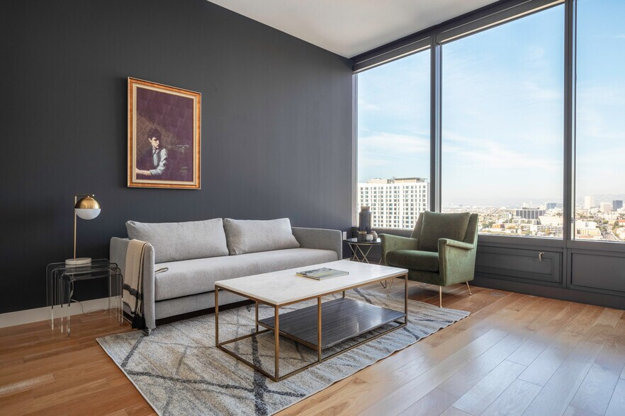 Building Photo - 1000 Lupine-SI FL1-ID12701A