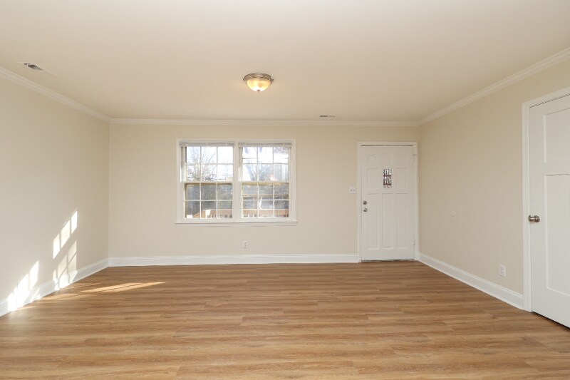 Building Photo - 937 Green Cir Dr