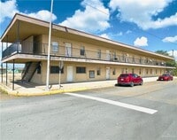 Building Photo - 1002 Miller Ave