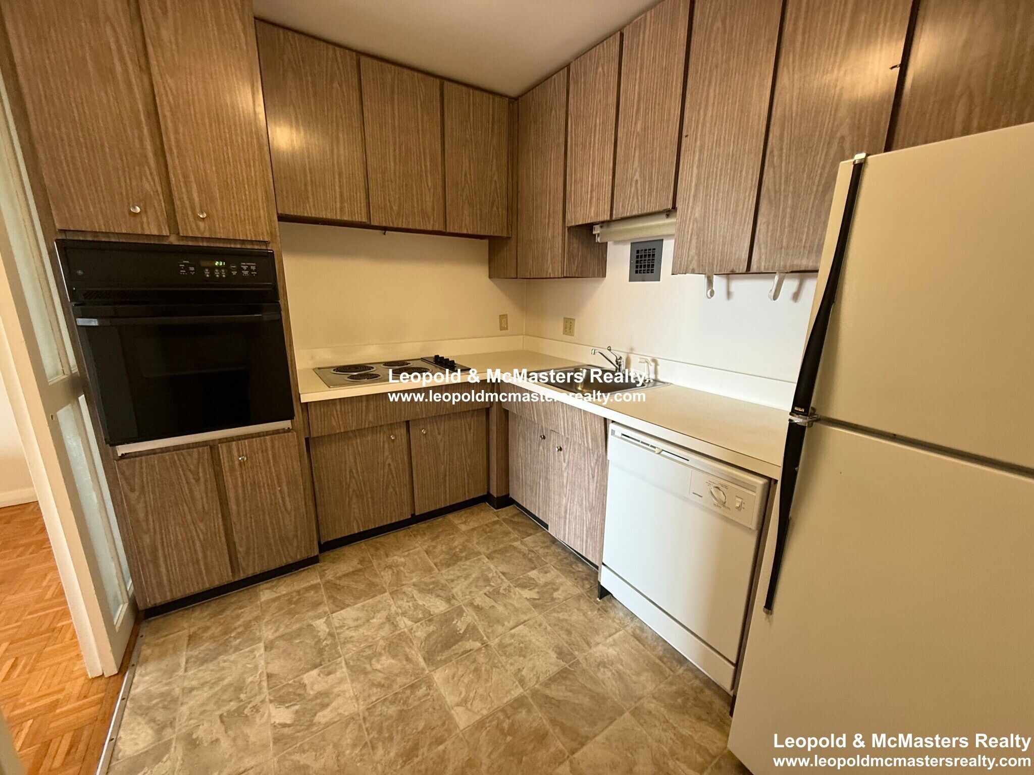 Building Photo - 165 Chiswick Rd