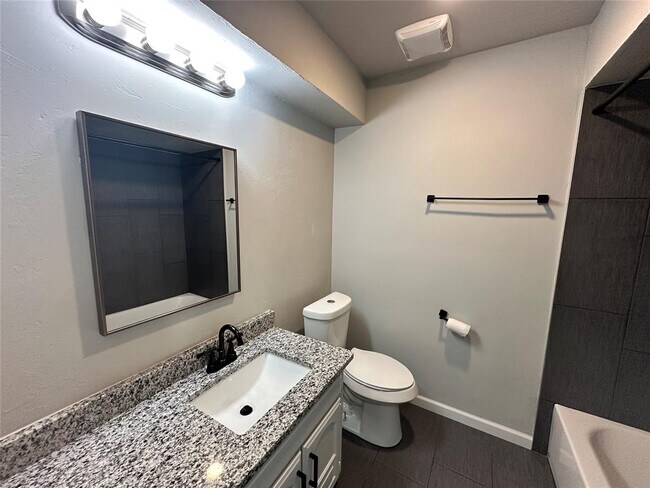 Building Photo - 941 Cooper Ln