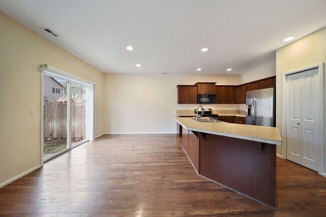 Building Photo - 3119 Harrier St NE