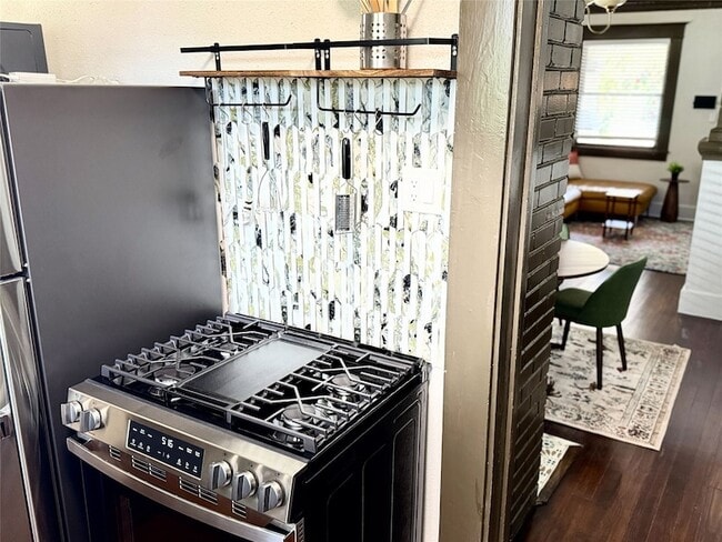 Building Photo - 407 Cordell St