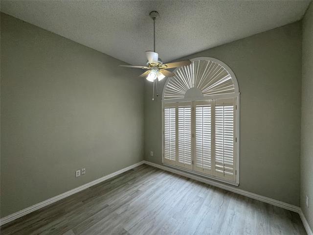 Building Photo - 711 Cottonwood Bend Dr