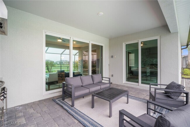 Building Photo - 15862 Sugar Hl Dr