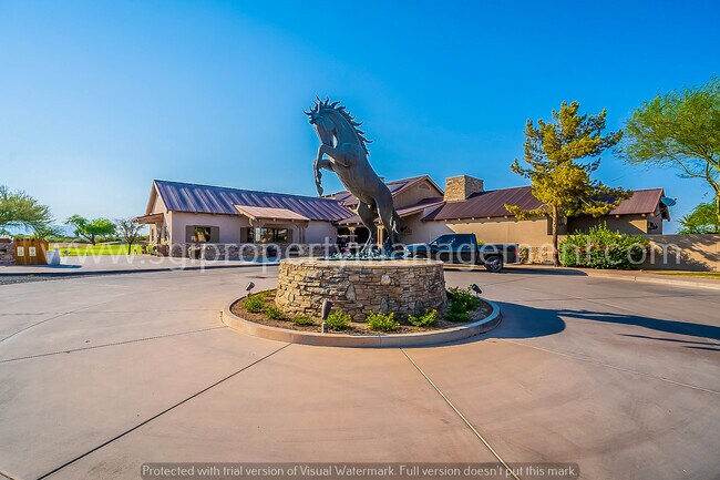 Building Photo - Beautiful split floorplan in a great neigh...