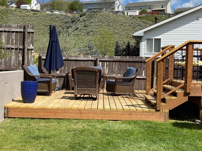 Building Photo - 3020 Silverfield Way