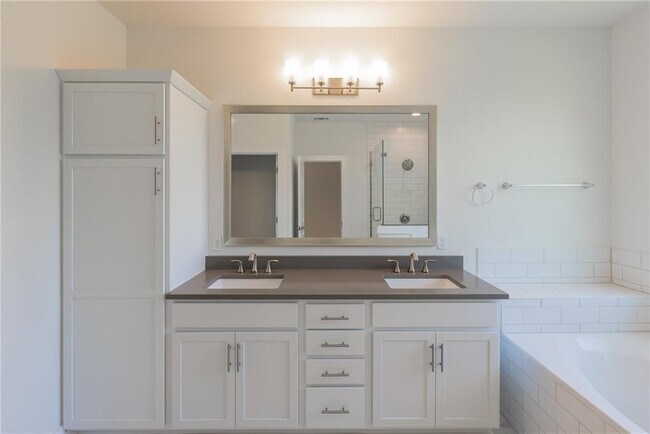 Building Photo - 1617 Woodwind Ln