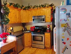 Building Photo - 1319 S 900 E