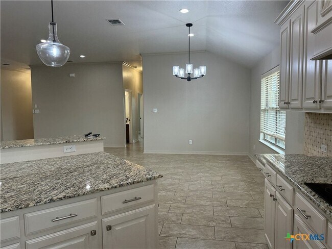 Building Photo - 3218 Wildcatter Dr