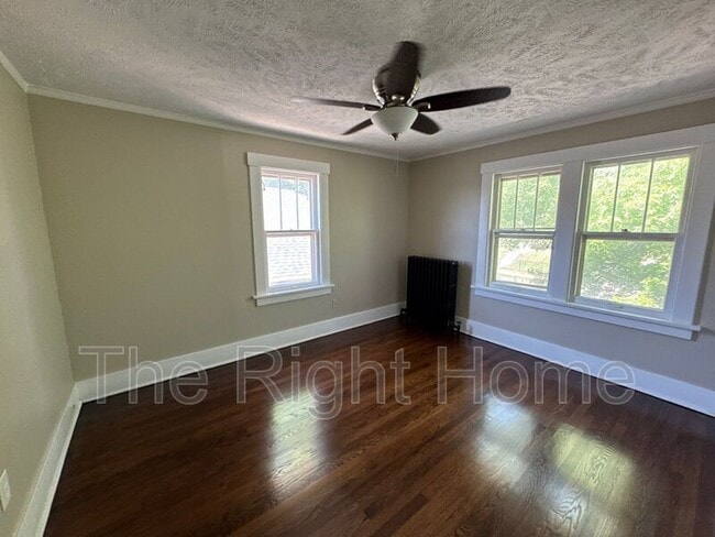 Building Photo - 1521 Park Wild Ave