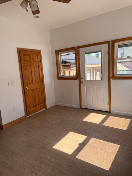 Building Photo - 9420 85th Rd