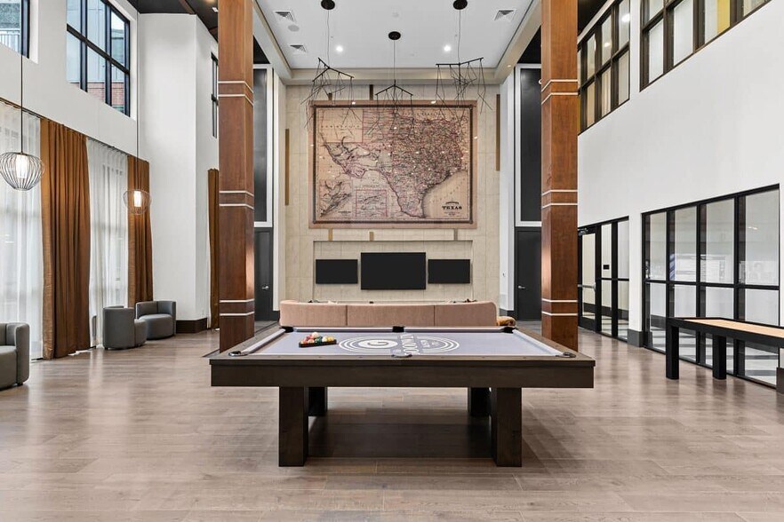 Building Photo - 3706 Goodwin Ave