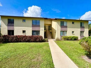 Building Photo - **SPRINGWOOD**2 BED / 2 BATH**NAPLES**ANNU...