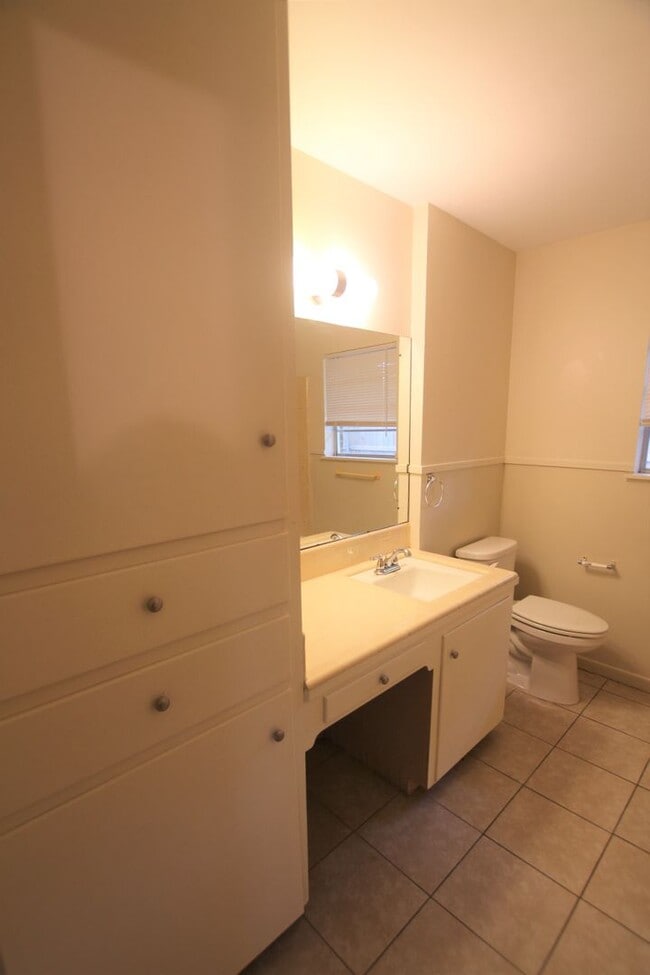 Building Photo - Coming Soon: Beautiful 3 Bedroom, 2 Bathro...