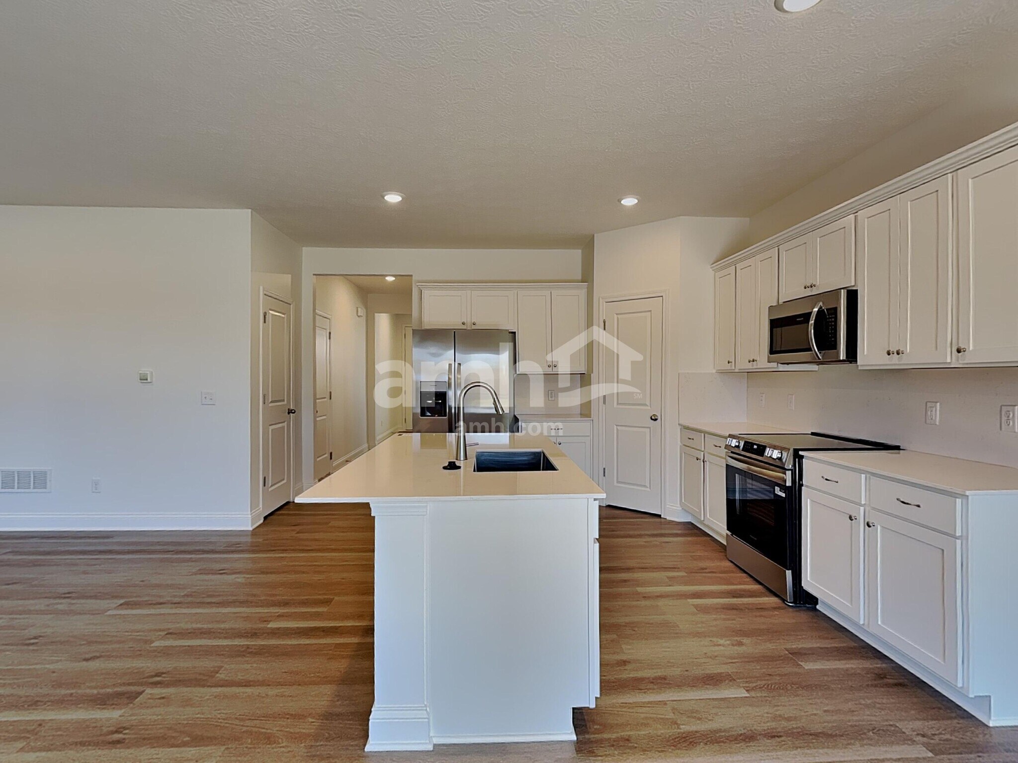 Building Photo - 228 Deanscroft Dr