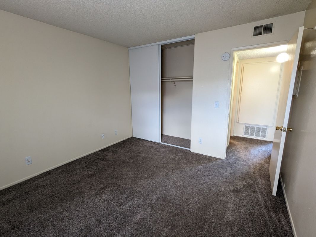 Building Photo - 11915 Pike St