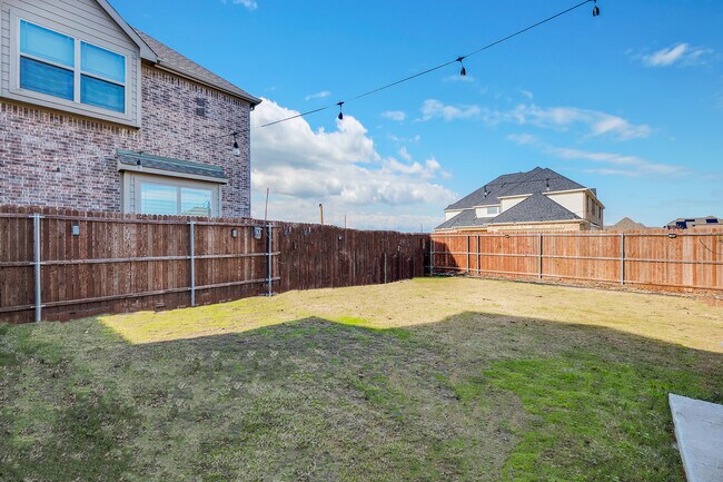 Building Photo - 12840 Platt Dr