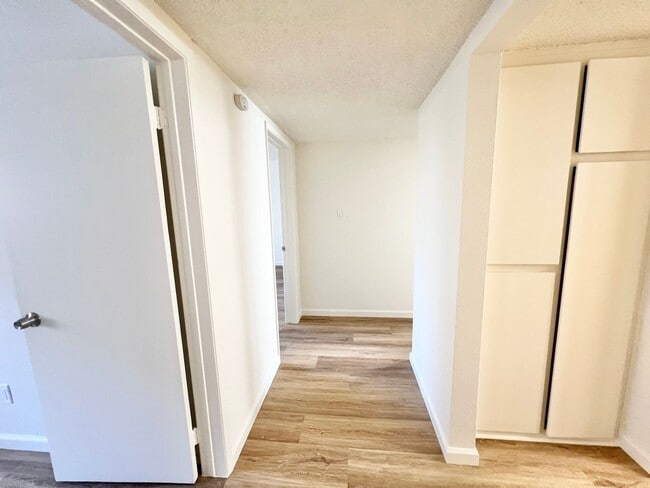 Building Photo - Beautiful First floor 3 bedroom Rose Park ...