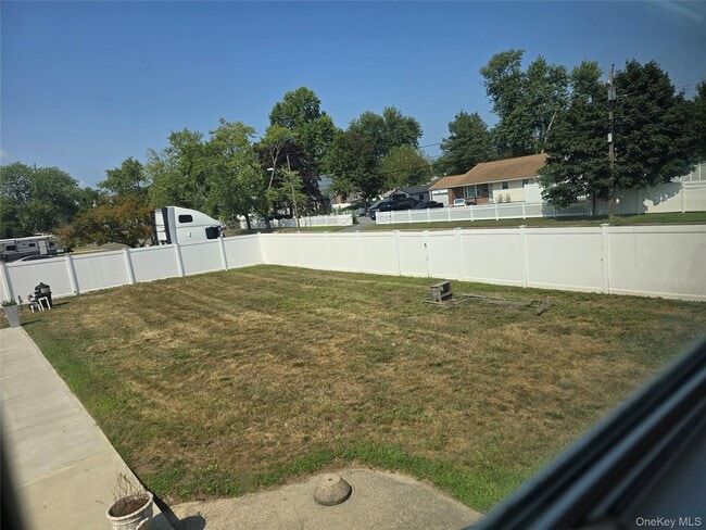 Building Photo - 41 Peach Pl