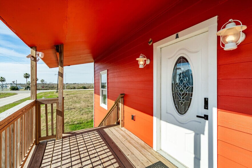 Building Photo - 920 17th St