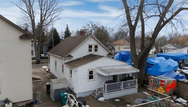 Building Photo - 8726 Point Ave